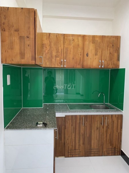 Đường Nguyễn Kiệm, Gò Vấp cần cho thuê nhà rộng 35m2, 1 trệt, 2 lầu, giá 11 triệu/tháng