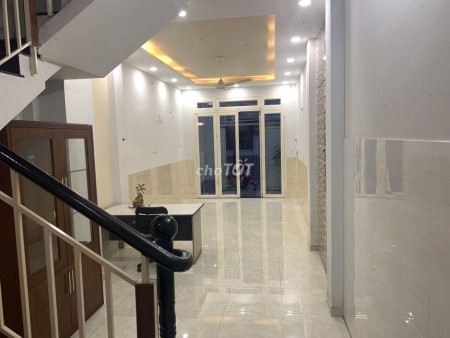 Hẻm 207/32A đường 3/2, Quận 10, cần cho thuê nhà rộng 64m2 (4mx16m), giá 15 triệu/tháng