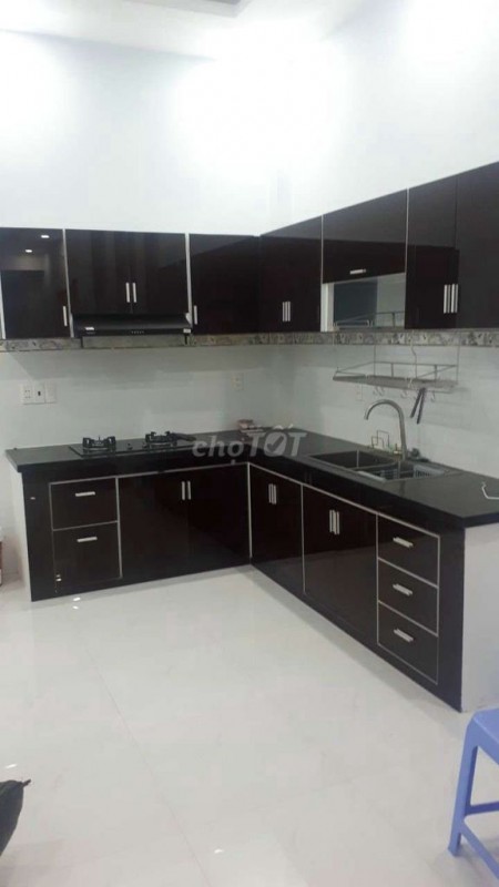 Nhà nguyên căn mới 100%, 4m x 12m, có 1 trệt 2 lầu, 3PN, có sẵn 3 máy lạnh