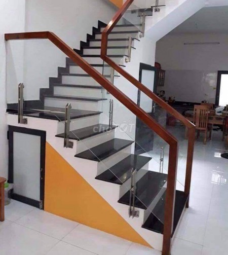 Chủ có nhà rộng 40m2, cần cho thuê giá 9 triệu/tháng, còn mới, hẻm 370/3A Phan Xích Long, Phú Nhuận
