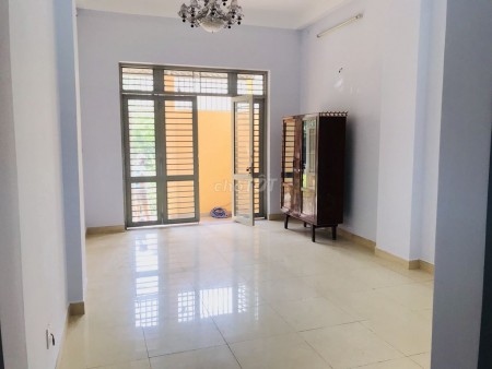 Nhà nguyên căn 1 trệt 1 lầu, mới đẹp, tại đường Quốc Hương, Thảo Điền, Quận 2