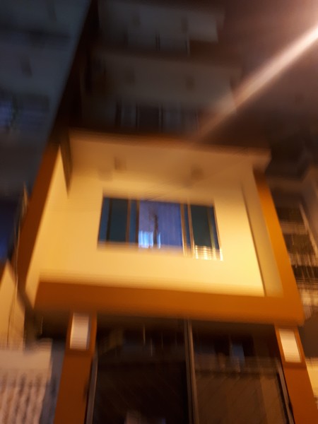 Cho thuê nhà nguyên căn hẻm xe hơi