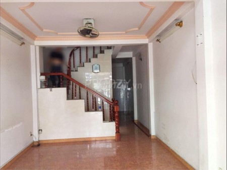 Cần cho thuê căn nhà mặt tiền có thể ở và kinh doanh rất thuận tiện. Giá cực ưu đãi mùa dịch