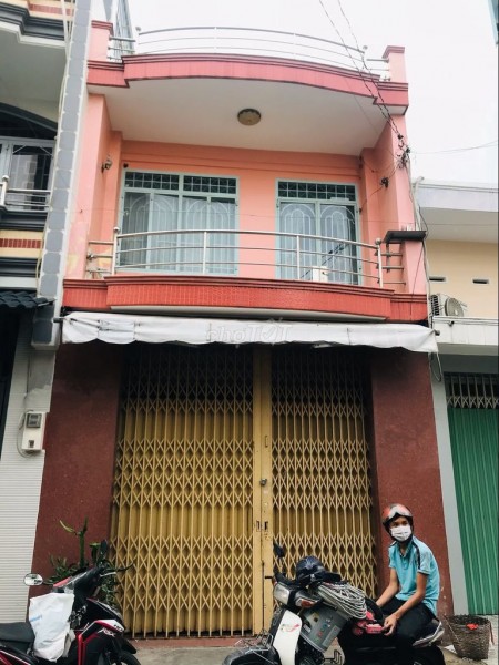 Có nhà Tân Hương, Quận Tân Phú cần cho thuê giá 10 triệu/tháng, dtsd 126m2, bàn giao ngay