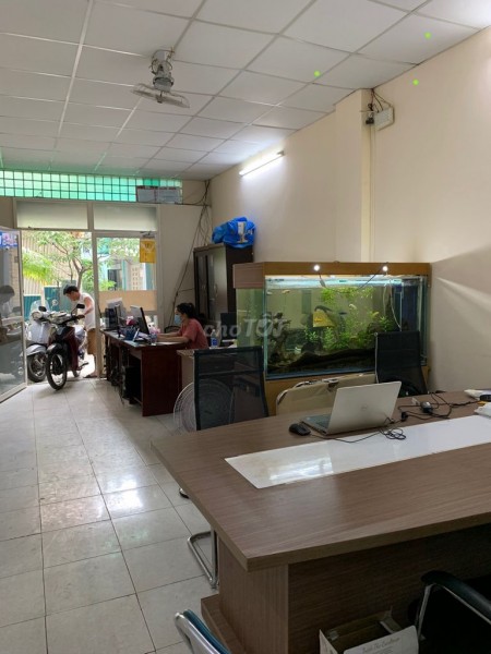 Cho thuê nhà chính chủ rộng 72m2, còn mới, giá 11.5 triệu/tháng, hẻm 134/26 Thành Thái, Quận 10