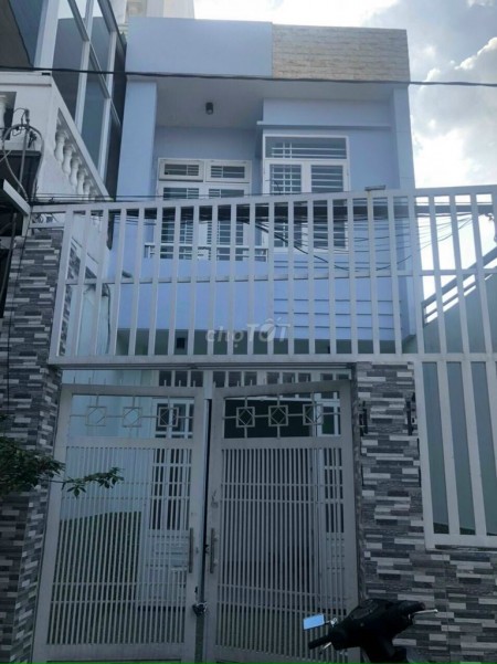Cho thuê nguyên căn Quận 12 rộng 68m2 (4mx17), giá 6.5 triệu/tháng, lh 0978593070