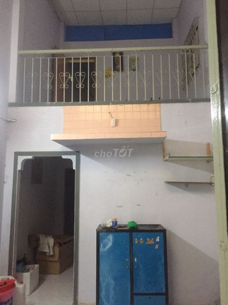 Cho thuê nhà nguyên căn 1 trệt 1 lững, 30m2, có 3 phòng ngủ tại Tôn Thất Thuyết, Quận 4