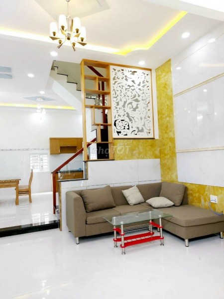 Đường Thạnh Lộc 15, Quận 12 cần cho thuê nhà rộng 55m2, còn mới, giá 6 triệu/tháng