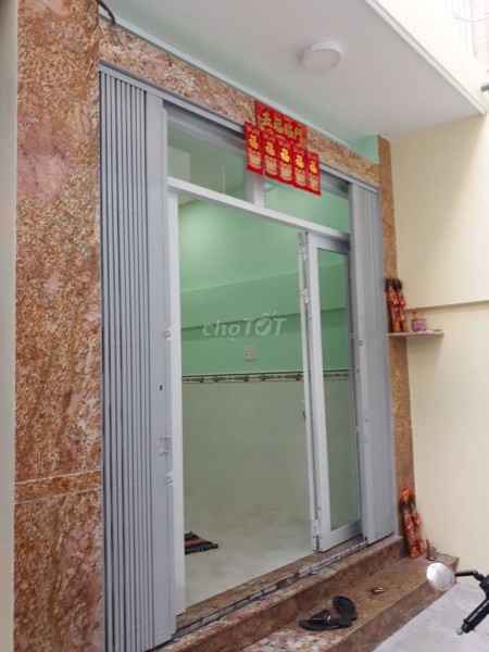 Nhà cho thuê nguyên căn 64m2 trong hẻm đường Phong Phú, P12, Quận 8