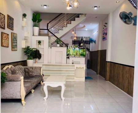 Cho thuê nhà nguyên căn 343/2 Tô Hiến Thành Quận 10. Nhà 3 lầu, 5 phòng ngủ