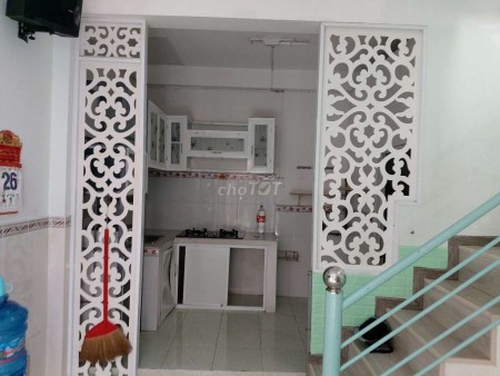 Cho thuê nhà chính chủ còn mới rộng 32m2 (4x8), 2 tầng, 2 PN, giá 6.8 triệu/tháng, hẻm 185 Nguyễn Suý, Tân Phú