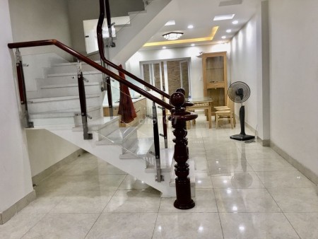 Nhà nguyên căn Quận 2 đang trống cần cho thuê dtsd 80m2, giá 24 triệu/tháng, LHCC 0938586472