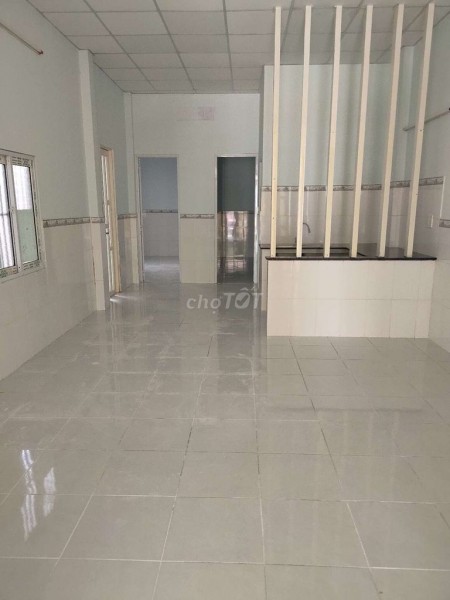 Nhà đường Tân Chánh Hiệp 16, Quận 12 cần cho thuê giá 250m2 (5.5mx20m), giá 8 triệu/tháng