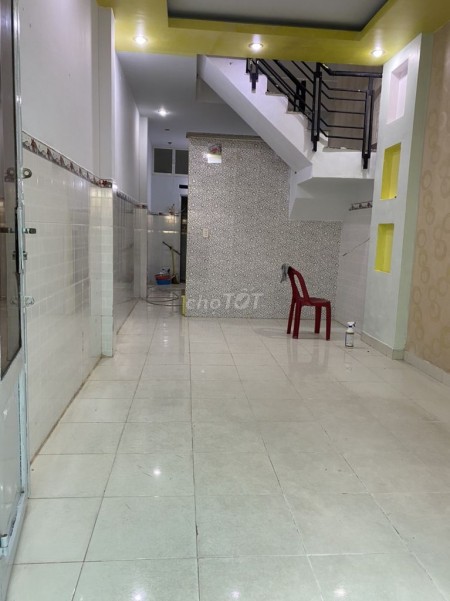 Có nhà hẻm 523/23B Tùng Thiện Vương, Quận 8 cần cho thuê giá 8 triệu/tháng, dtsd 76m2