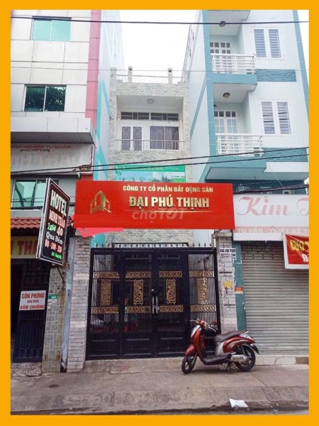 Nhà mặt tiền ngay ngã 4 Lũy Bán Bích - Thoại Ngọc Hầu thuận tiện kinh doanh mọi ngành nghề