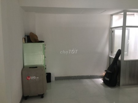 Cho thuê nhà rộng 40m2, 1 trệt, 1 lầu, kiến trúc đẹp, giá 4.5 triệu/tháng, hẻm Thới An 4, Quận 12