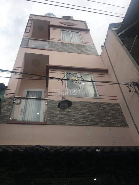 Cho thuê nhà nguyên căn Quận 4 Tôn Đản, 10 triệu/tháng, Dtsd 90m2 ( 3m x 10m )