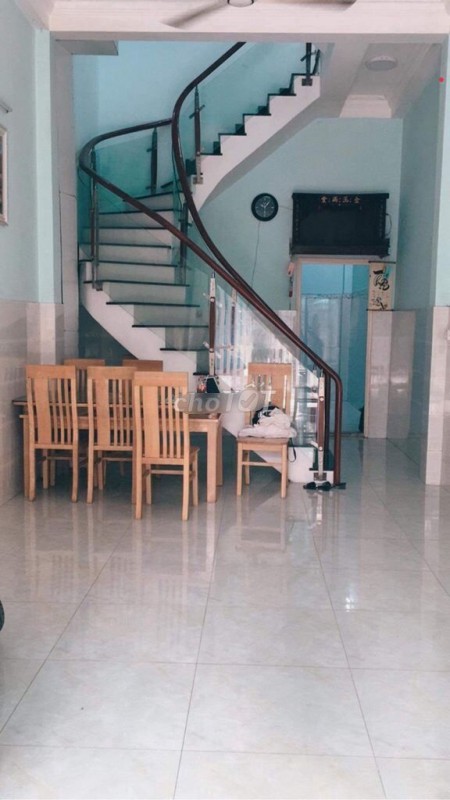 Cho thuê nhà nguyên căn dt 72m2, 4 phòng ngủ tại Cư Xá Phú Lâm A, Quận 6