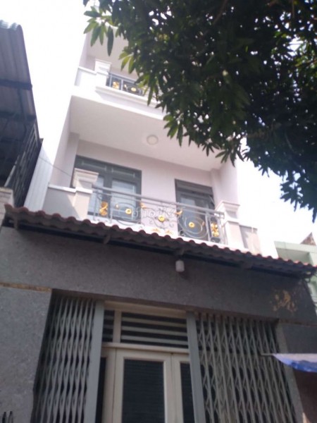 Cho thuê nhà nguyên căn hẻm Lê Văn Lương, Quận 7. Dt 4m x 18m, 4 phòng ngủ