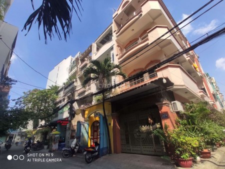 Cho thuê nguyên căn nhà rộng rãi dt 100m2 tại 243 Tô Hiến Thành, Phường 15, Quận 10