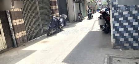 Cho thuê nhà 1 trệt, 2 lầu, sân thượng, dtsd 112m2, còn mới hẻm Cách Mạng Tháng Tám, giá 12.9 triệu/tháng