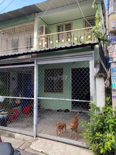 Nhà ở nguyên căn riêng biệt trong hẻm yên tĩnh, dt 3.2m x 21m, 1 trệt và 1 lầu