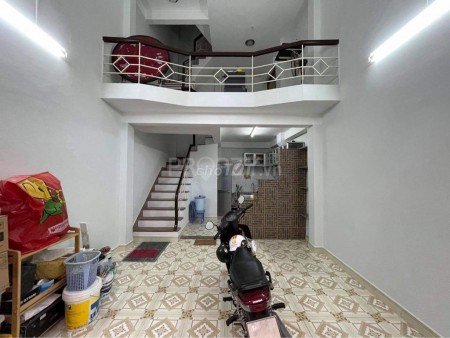 Nhà nguyên căn dtsd 128m2, hẻm xe tải Đào Duy Anh, PN. Giá thuê 15 triệu dọn vào ngay