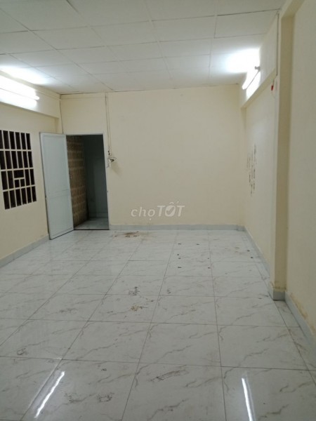 Cho thuê nhà 3 tầng, 2 PN, dtsd 48m2, còn mới nguyên, làm việc chính chủ, giá 19 triệu/tháng