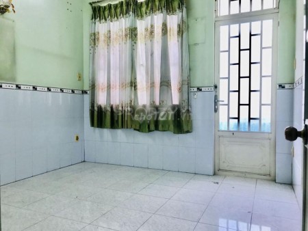 Đường Hàn Hải Nguyên, Quận 11 cần cho thuê giá 12 triệu/tháng, 1 trệt, 3 lầu, sân thượng, dtsd 38.5m2