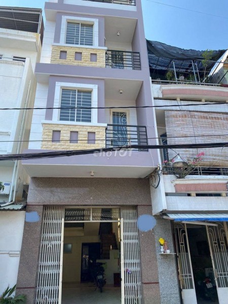 Cho thuê nhà nguyên căn hẻm 1 xẹc xe tải lưu thông thoải mái, nhà 3 lầu tại Nguyễn Văn Luông Quận 6