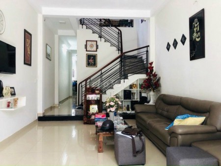 Nguyên căn Quận 7, chính chủ cho thuê nhanh giá 25 triệu/tháng, 4 tầng, dtsd 132m2, lh 0934599941