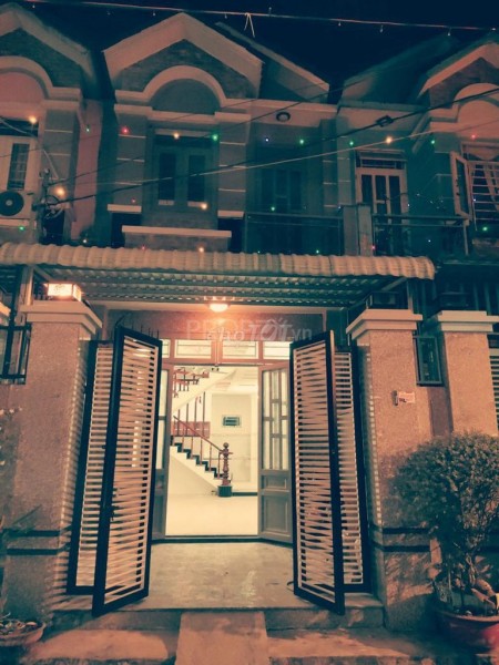 Cho thuê nhà nguyên căn 1 trệt 1 lầu, 64m2 gần chợ Vườn Lài, hẻm ô tô vào trước nhà