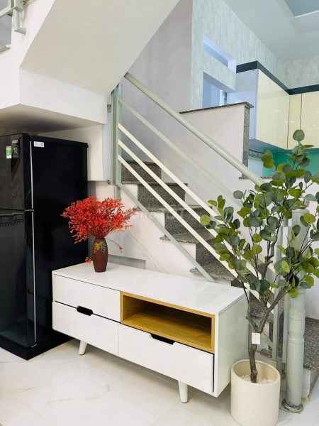 Nhà nguyên căn chính chủ 1 trệt, 1 lầu, còn mới, dtsd 30m2, hẻm 128/40B Đinh Tiên Hoàng, Bình Thạnh