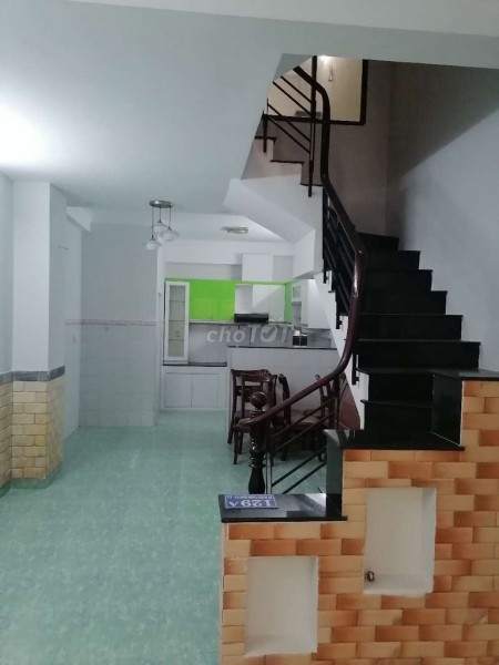 Cho thuê nhà nguyên rộng 129m2, đc 29 Bà Huyện Thanh Quan, Quận 3, giá 22 triệu/tháng