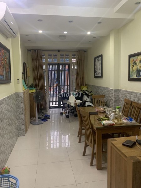 Nhà nguyên căn 3m x13m, 1 trệt 1 lầu, 2PN nhà mới sạch sẽ, tại hẻm ô tô 1 xẹc Huỳnh Văn Bánh