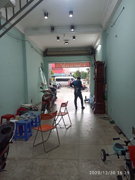 Cần cho thuê nhà nguyên căn 100m2, 4 tầng, 6PN, mặt tiền đường Cộng Hòa thuận tiện kinh doanh