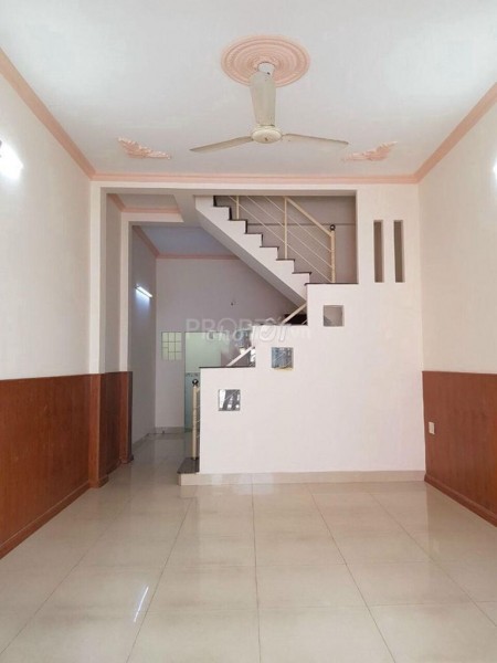 Cho thuê nhà nguyên căn Tân Phú, 2Pn, 2 tầng, 48m2, Chính chủ cho thuê hợp đồng an toàn