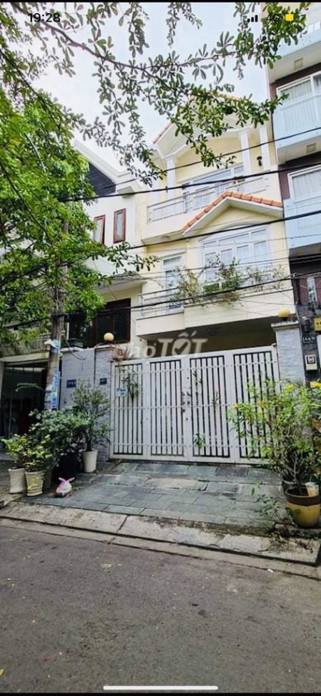 Cho thuê nhà nguyên căn mới tinh, thiết kế sang trọng hiện đại, dtsd đến 300m2