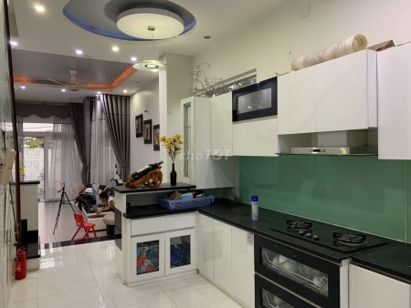 Cần cho thuê nhà nguyên căn quận Thủ Đức, Giá cho thuê có ưu đãi trong mùa dịch