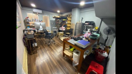 Mặt tiền số 16 đường số 4, Quận 11, cần cho thuê nhà nguyên căn 4 tầng, dtsd 72m2, giá 25 triệu/tháng