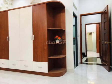 Có nhà hẻm 1054 Cách Mạng Tháng Tám, Tân Bình cần cho thuê rộng 60m2, 3 tầng, giá 15 triệu/tháng