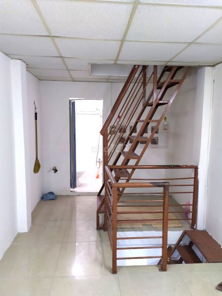 Nhà nguyên căn tại Vạn Kiếp Phường, Bình Thạnh, đúc 1 trệt 2 lầu. Giá 7 triệu/tháng