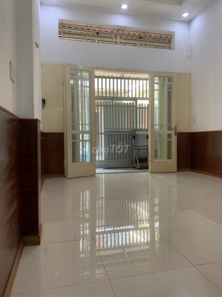 Cho thuê nhà nguyên căn mới tinh hẻm lớn khu Vip phường 8 Quận 11 2PN