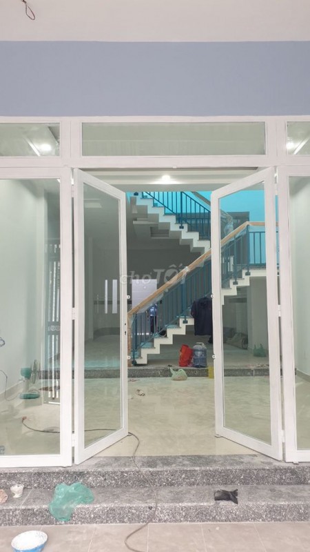 Mình cần cho thuê nhà rộng 100m2, còn mới, 3 PN, trống suốt, giá 10 triệu/tháng, Tân Thới Nhất 1, Quận 12