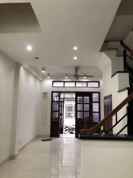 Nhà nguyên căn Quận Bình Thạnh, 62m2, 1 trệt 2 lầu, 3PN Giá thuê 12tr5/tháng