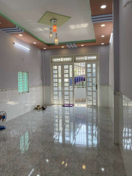 Chủ chưa dùng đến cần cho thuê nhà 80m2, cấp 4, Quận Bình Thạnh, giá 9 triệu/tháng, lh 0796339228