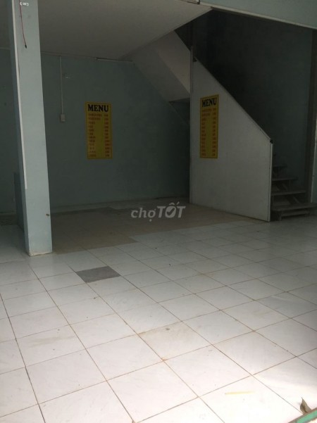 Nhà 3 PN, mt đường nội bộ yên tĩnh, không bị giá 10 triệu/tháng, dtsd 42m2 (6mx7m), lh 0836000900