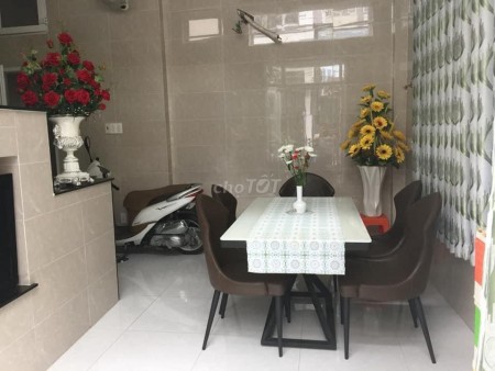 Cho thuê nguyên căn rộng 30m2 (5mx6m), 4 tầng, giá 13 triệu/tháng, hẻm 334 Phan Xích Long, Phú Nhuận