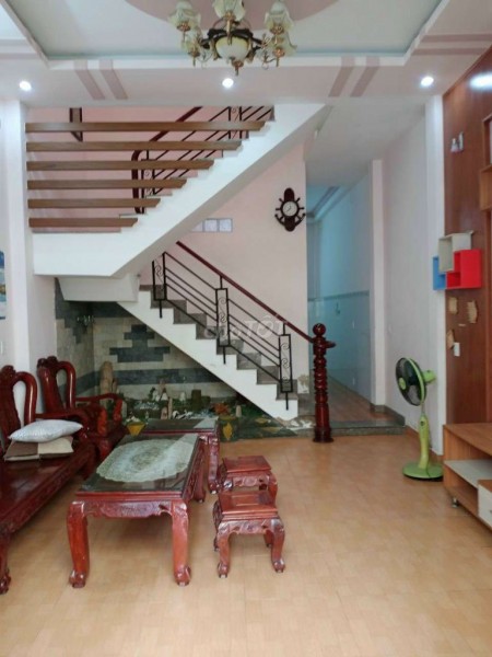 Cho thuê nhà nguyên căn tại hẻm 1/ Đường số 19, Gò Vấp. Nhà mới đẹp 60m2, 3PN