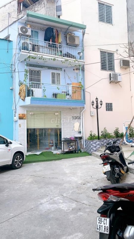 Nhà nguyên căn mặt tiền Quận 4, thích hợp kinh doanh cần cho thuê giá chỉ 10tr5/tháng